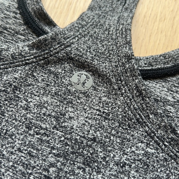 LULULEMON cropped tank - Picture 3 of 8